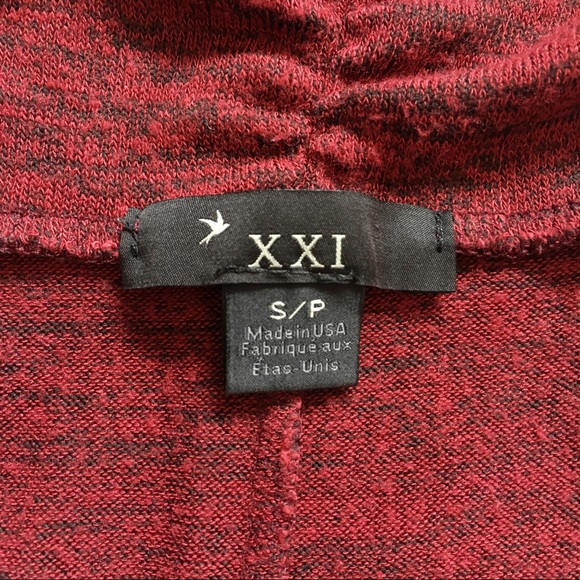 F21 | Lightweight Red Vest - Picture 7 of 8